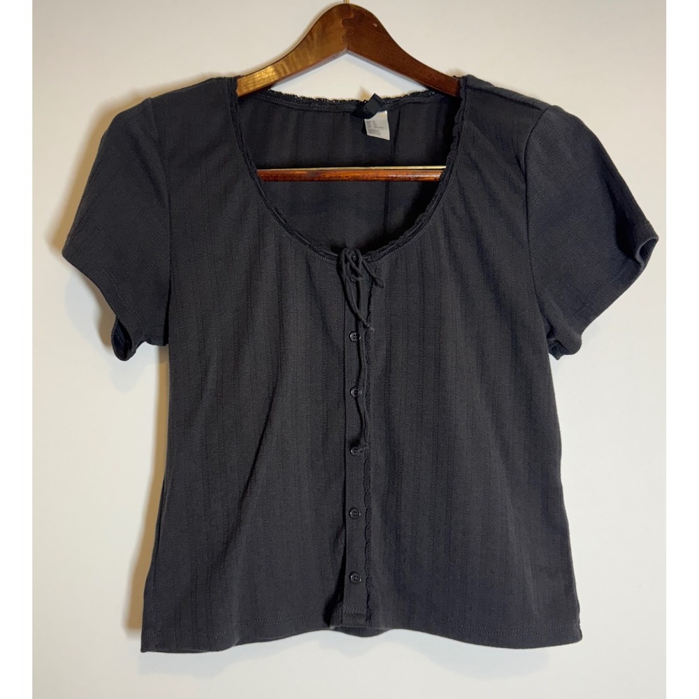 HM Divided Women XL Black Ribbed Lace Trim Tie Front Button Down Short Sleeve